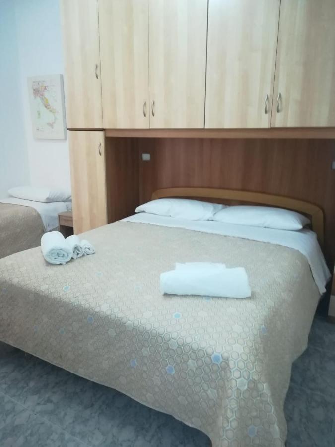 斯卡莱阿Rosy House住宿加早餐旅馆 外观 照片